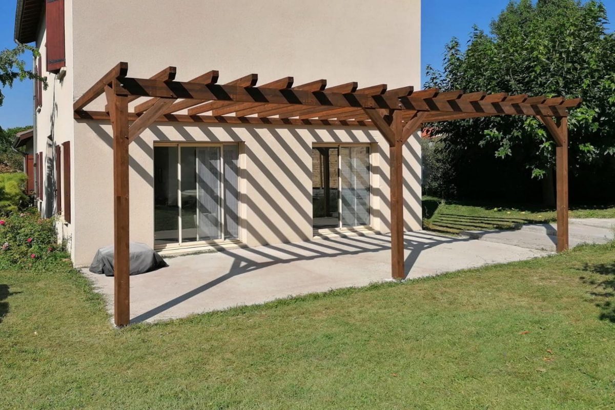la-rochelle Pergola bois La Rochelle - Finition autoclave marron - Pergola adossée