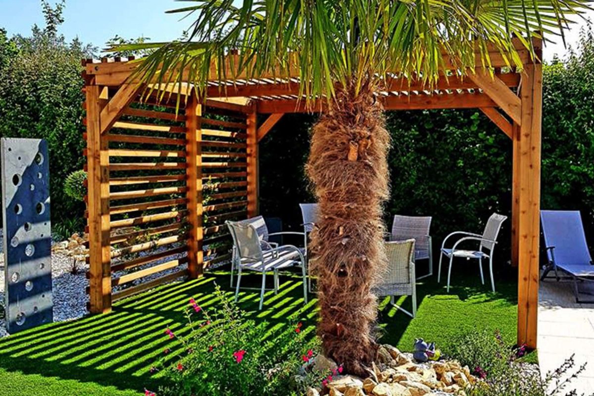 louisiane Pergola bois Louisiane - Finition autoclave marron - Fermeture ajourée sur un côté en option (toiture seulement de série)