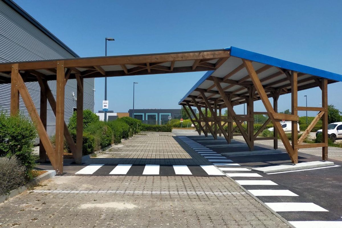 ombriere-photovoltaique-bois-sur-mesure ombriere-photovoltaique-bois-sur-mesure