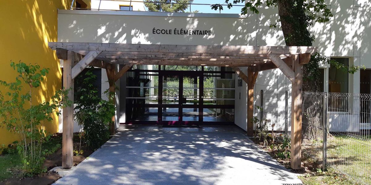 pergola-bois-groupe-scolaire-cep-seynod