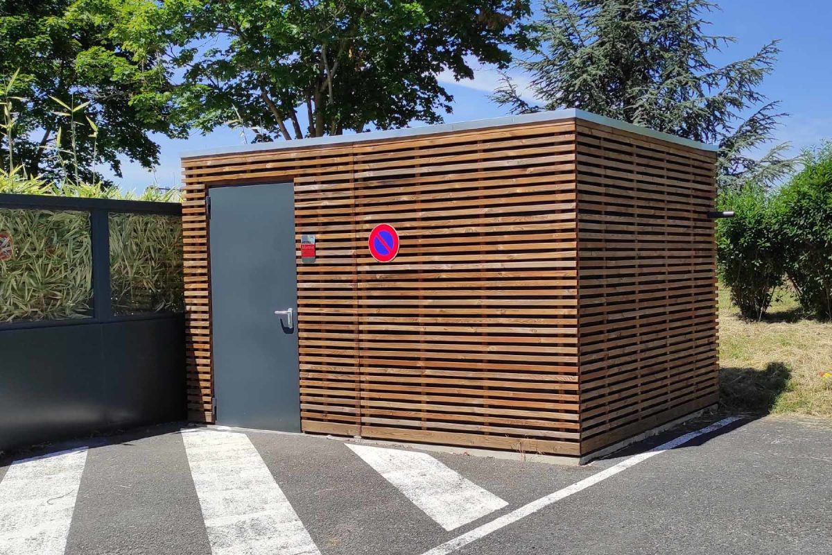 valfleury Abri de jardin toit plat Valfleury - Finition autoclave marron - Bloc-porte acier en option