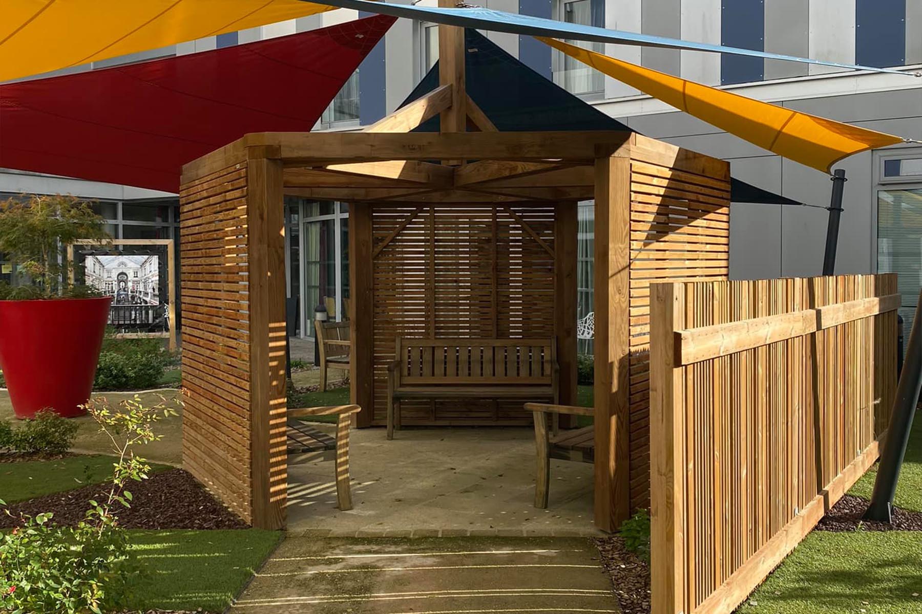 kiosque-bois-maison-retraite-protestante-nantes